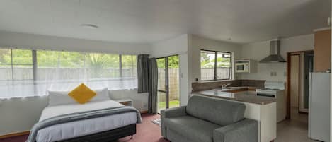 Appartement Familial, 1 chambre, non-fumeurs, réfrigérateur et four à micro-ondes | 1 chambre, fer et planche à repasser, Wi-Fi gratuit, draps fournis