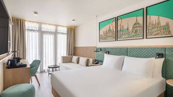 Premium Double Room, 1 King Bed with Sofa bed | Hypo-allergenic bedding, minibar, in-room safe, desk