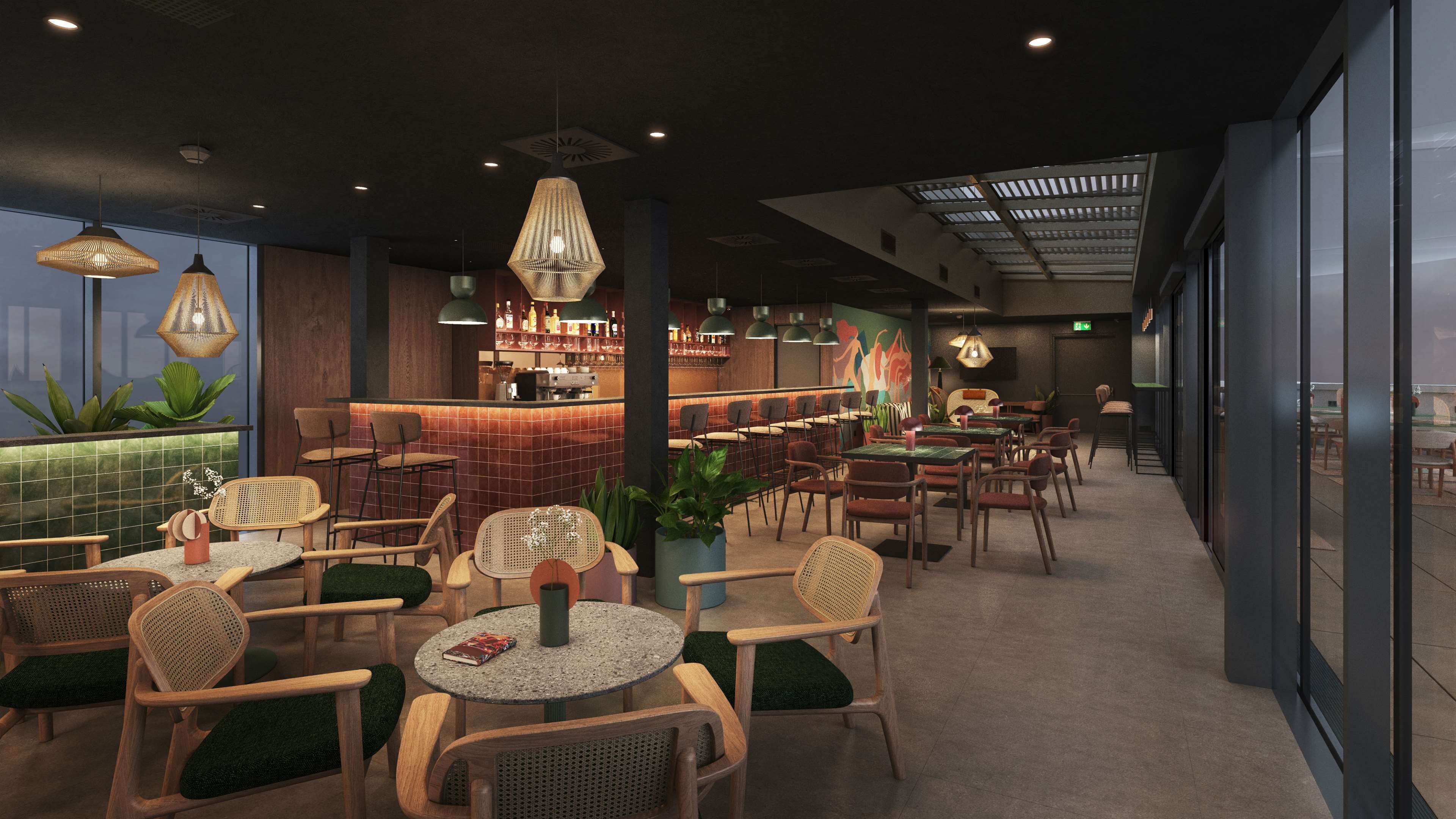 Interior moderno de restaurante con barra, sillas de madera y asientos con cojines verdes.