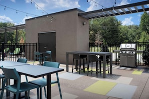 Terrace/patio - Home2 Suites By Hilton Athens I 65 (Athens)