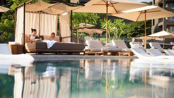 10 piscines extérieures, tentes de plage, parasols de plage