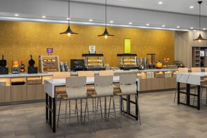 Petit déjeuner buffet compris tous les jours