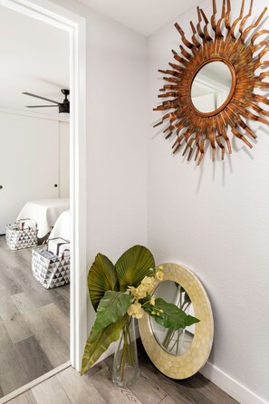 2 室のベッドルーム、デスク、アイロン / アイロン台、WiFi (無料)