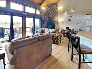 House (3 Bedrooms) | Property amenity