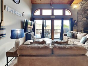 House (3 Bedrooms) | Property amenity