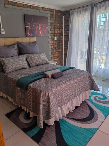 Good and Proper GuestLodge