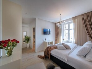 1 chambre, fer et planche à repasser, accès Internet