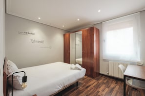 4 bedrooms, WiFi, bed sheets, wheelchair access - EL RINCON LOGROÑES (Logroño)