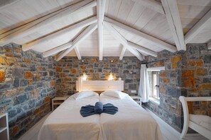 2 slaapkamers, een kluis op de kamer, een strijkplank/strijkijzer