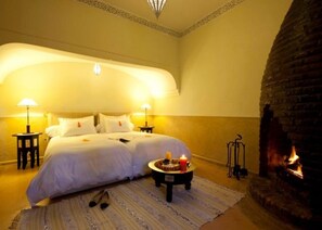 2 quartos, cofres nos quartos, Wi-Fi de cortesia, roupa de cama