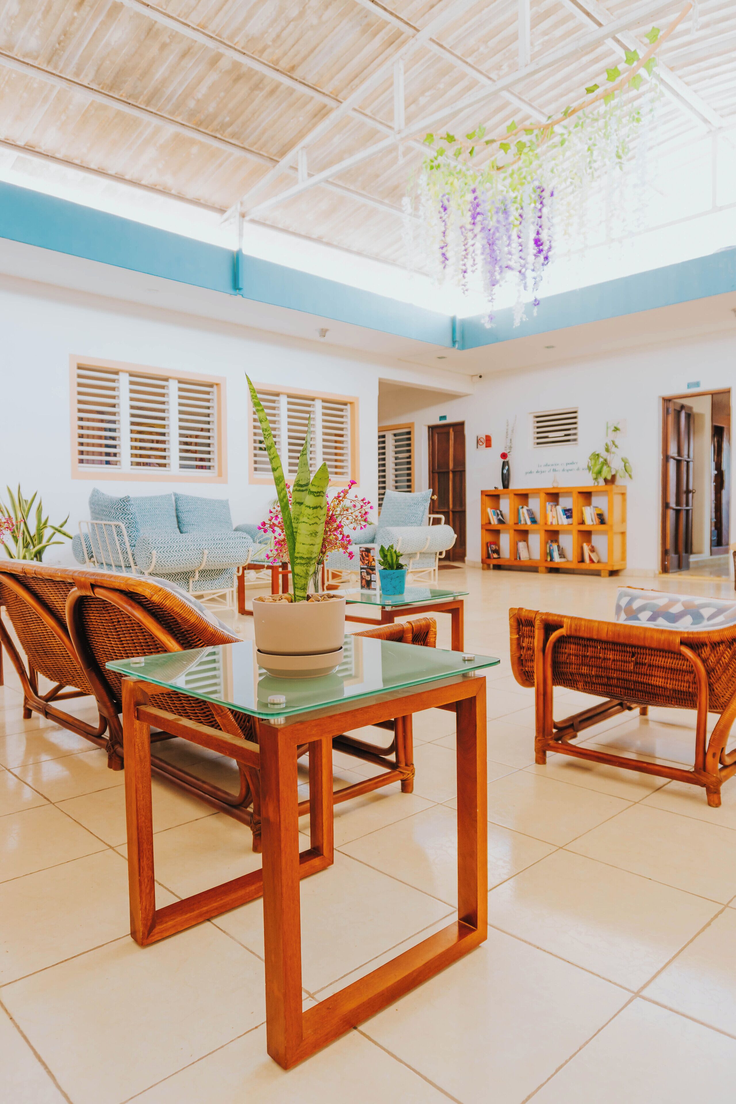 로비 좌석 공간