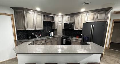 Escape to Waynoka: Your Ultimate 4-Bedroom Retreat Near Little Sahara State Park