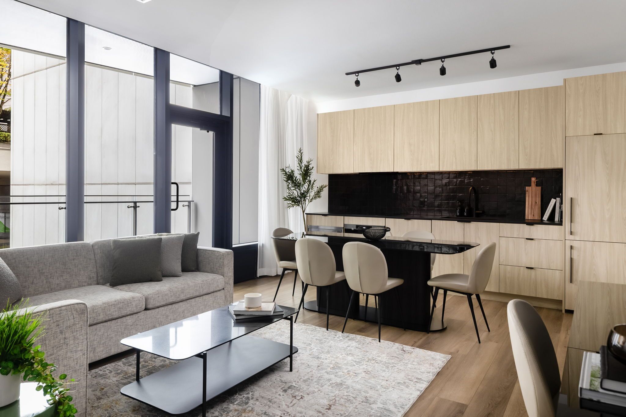 Photo - Smithe House