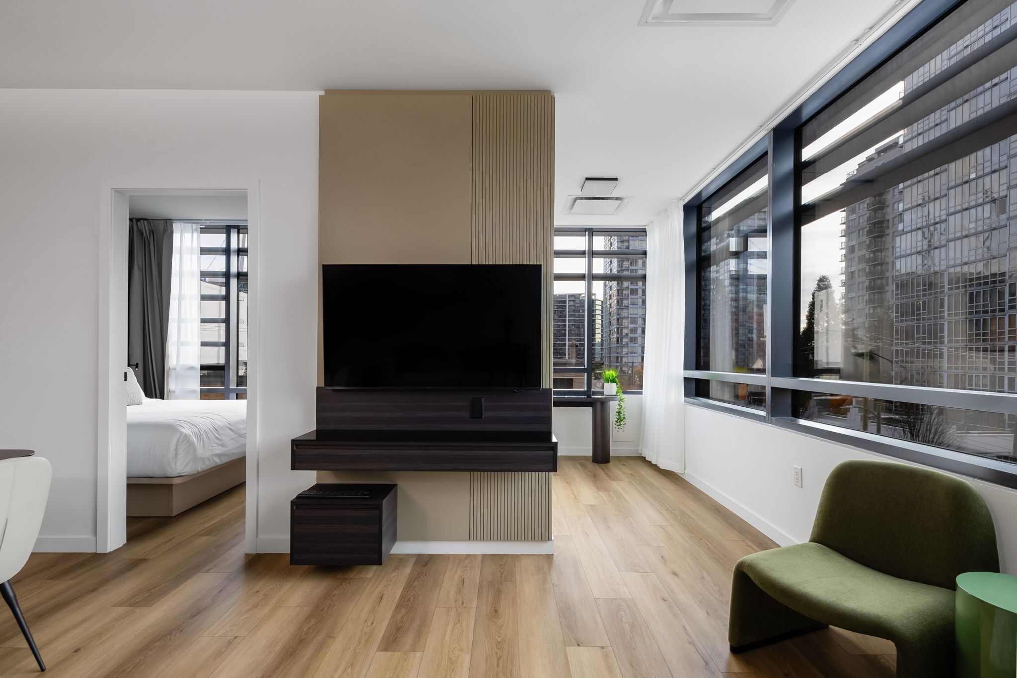 Photo - Smithe House