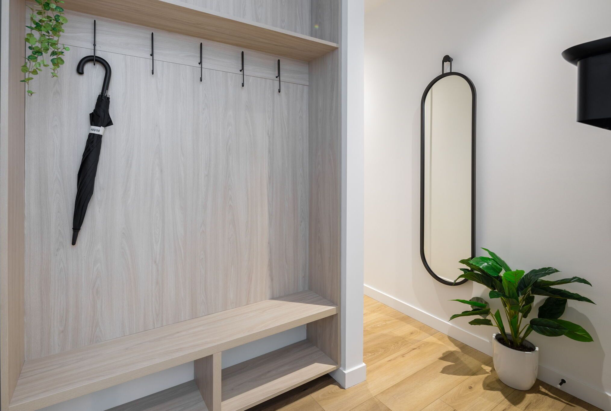 Photo - Smithe House