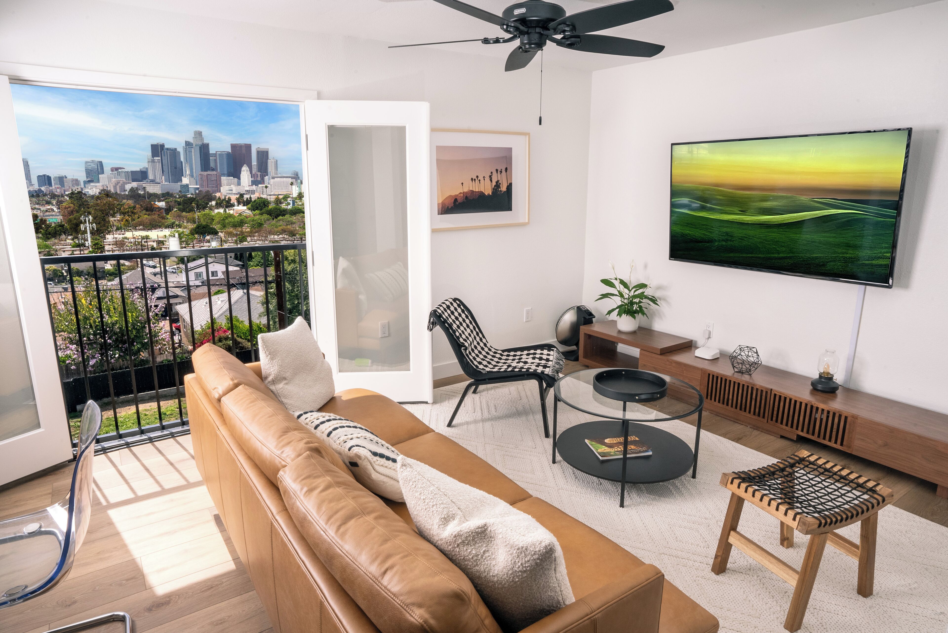 Panoramic DTLA Views w/ Putting Green/ Spa/ Fire
