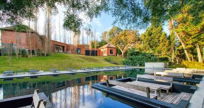 Oceana Suites Be House