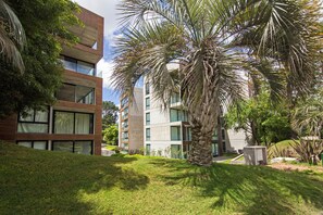 Front of property - Oceana Suites Be House (Punta del Este)