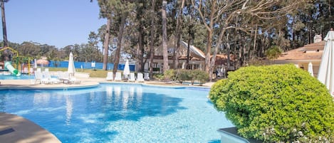 季節限定屋外プール