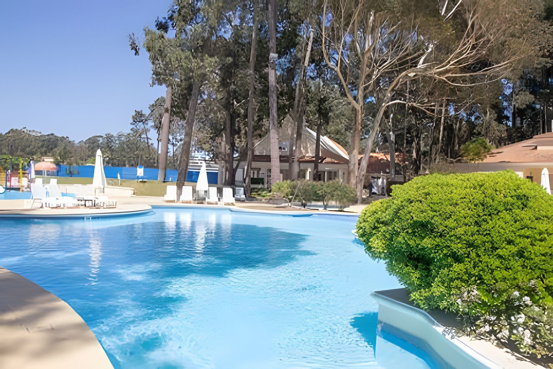 Seasonal outdoor pool