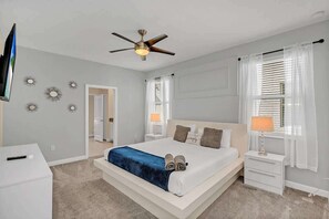 8 bedrooms, desk, iron/ironing board, free WiFi