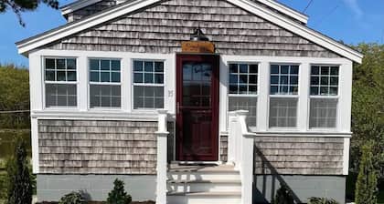 The Sandpiper Cottage at Goose Rocks Beach