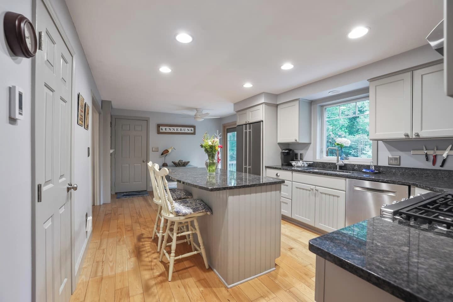 冰箱、微波炉、烤箱、炉灶