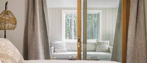 3 habitaciones, escritorio, tabla de planchar con plancha y wifi gratis