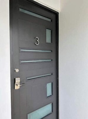 Interior - Beach Access, WIFI, TV Ocean Breeze 3 @ Happy Life Villas (Whitehouse)
