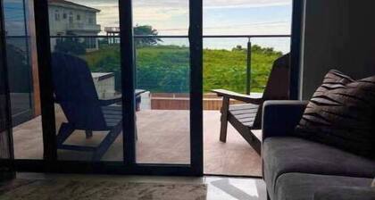 Ocean View, Beach Access, Lux Bath, The Joint @ Happy Life Villas