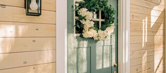 The Lark’s Nest - A Gem in a Tranquil Neighborhood