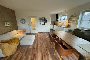 Smart TV, books - Zwischen Nordsee und Ostsee! FW in Schleswig- Holstein im Naturpark Westensee (Langwedel)