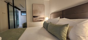 2 Schlafzimmer, Bügeleisen/Bügelbrett, kostenloses WLAN