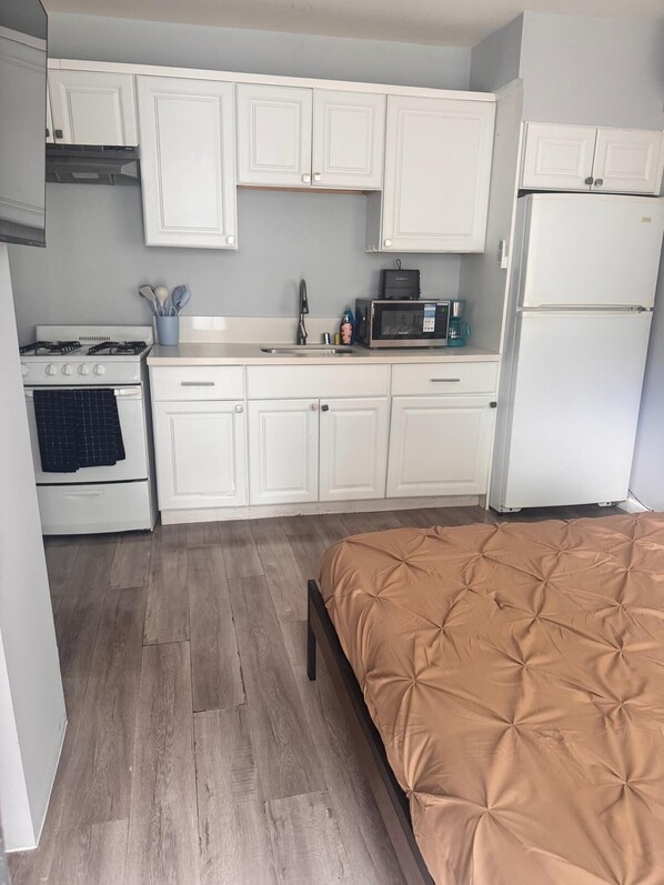 1 bedroom, free WiFi - Cozy Studio City Studio #2 (Studio City)