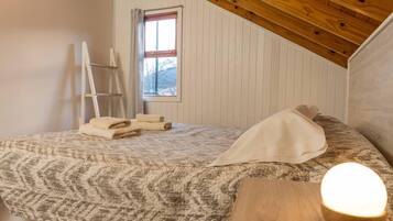 Economy Double or Twin Room, Mountain View | 1 bedroom, free WiFi, bed sheets
