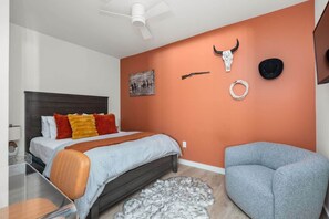 3 bedrooms, iron/ironing board, travel cot, free WiFi
