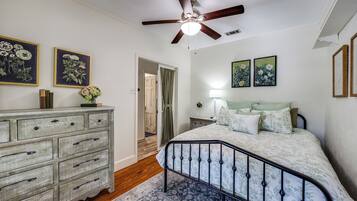 3 多间卧室、办公桌、熨斗/熨衣板、WiFi