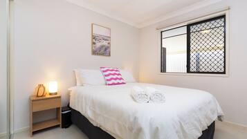 1 bedroom, desk, iron/ironing board, free WiFi