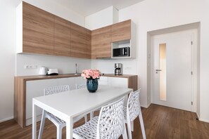Deluxe Apartment | Private kitchen