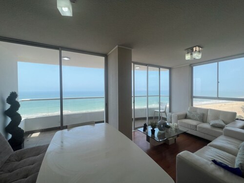 Ocean Side Condo with Panoramic View in Great Location with Fiber Optic Internet