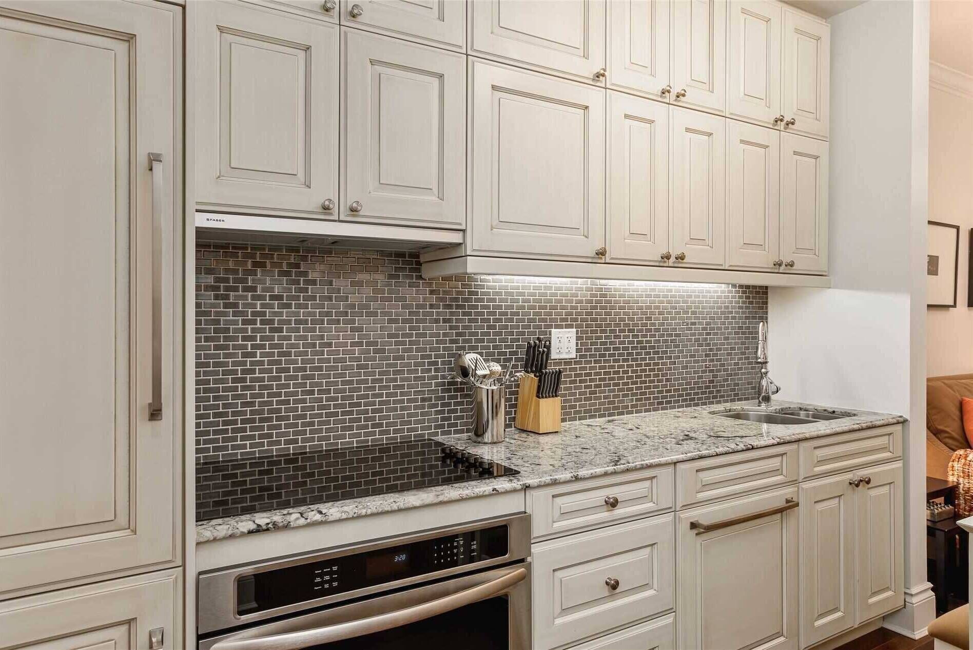 Cookware/dishes/utensils