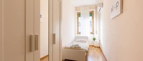 2 室のベッドルーム、WiFi、ベッドシーツ