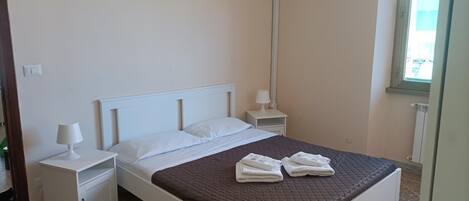 2 Schlafzimmer, WLAN, Bettwäsche