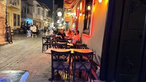Exterior - Callisto Pub & Kitchen & Hotel (Antalya)