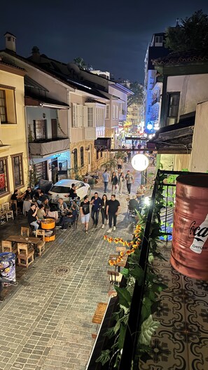 Terrace/patio - Callisto Pub & Kitchen & Hotel (Antalya)