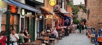 Callisto Pub & Kitchen & Hotel