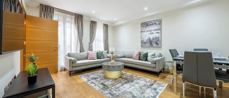 Romantisches Haus, 2 Schlafzimmer | Eigene Küche