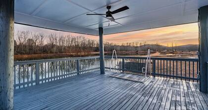 4 Fish Ponds - 17 Acres - Boat