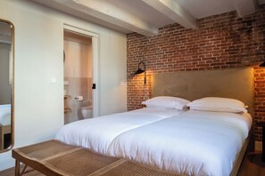 1 slaapkamer, een kluis op de kamer, wifi, beddengoed