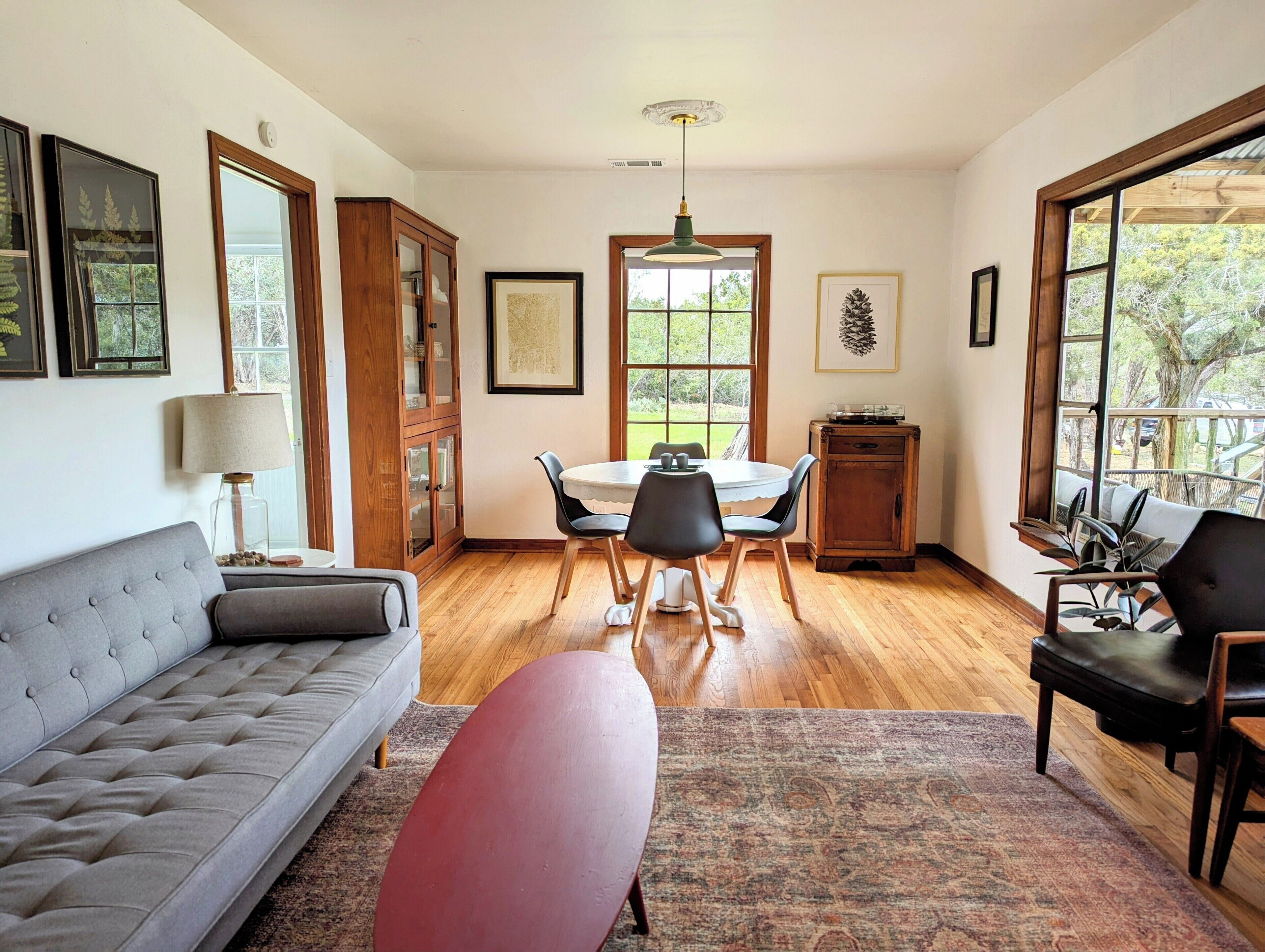 Älytelevisio, kirjoja, musiikkikirjasto